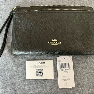 COACH Large Zip Wallet Wristlet Black